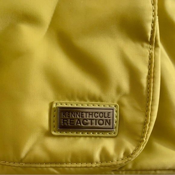 Kenneth Cole Reaction: Purse - Picture 4 of 11